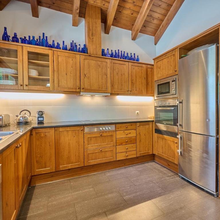 Xalet del Golf - Five-Bedroom House - 7