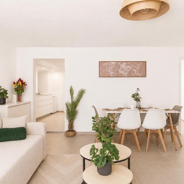 Zentral & modern I perfekt für City-Trip I Familien & Freunde & Business I Fußball-Tisch - Appartamento Familiare con 2 Camere da Letto - 4