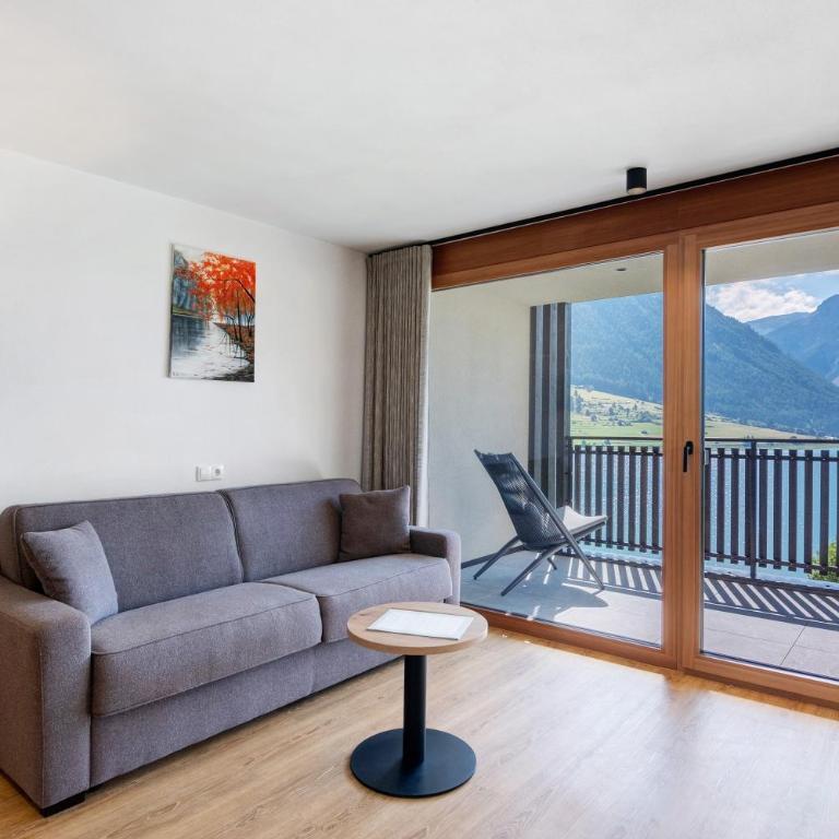 Residence Froy - Appartamento Deluxe con 2 Camere da Letto e Vista Giardino - 4