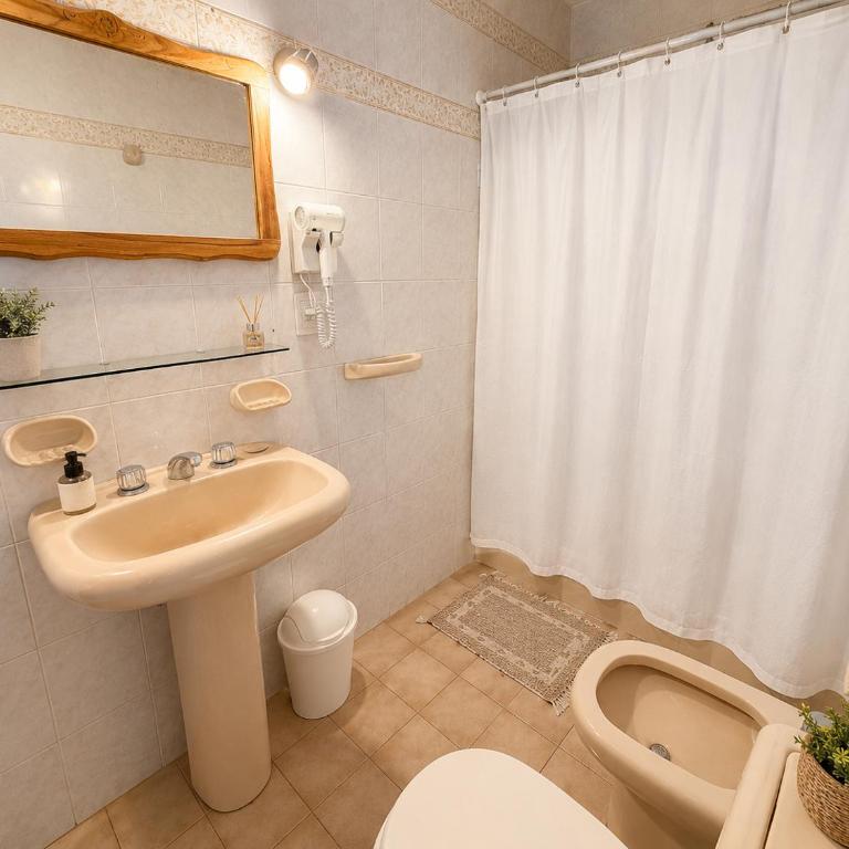 Departamento espacioso, cálido y con acceso privado en Río Cuarto - Apartamento de 2 dormitorios - 4