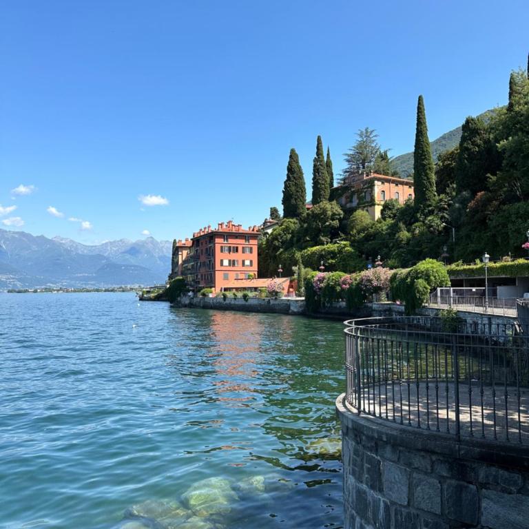 Elegant Villa Vladi with Panoramic Lake Como Views - Villa con 2 Camere da Letto - 65