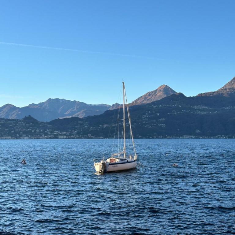 Elegant Villa Vladi with Panoramic Lake Como Views - Villa con 2 Camere da Letto - 61