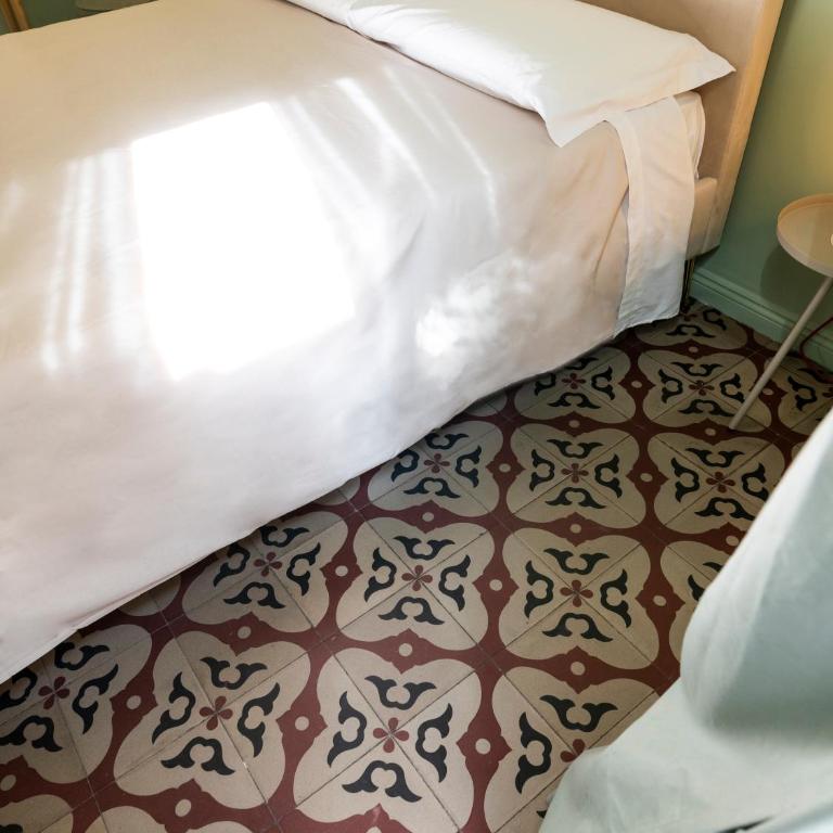B&B Santa Filomena - parcheggio convenzionato a 50mt e aria condizionata - checkin H24- 2 min pescheria - Deluxe Double Room - 15