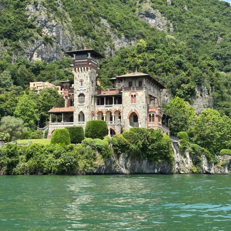 Elegant Villa Vladi with Panoramic Lake Como Views - Villa con 2 Camere da Letto - 70