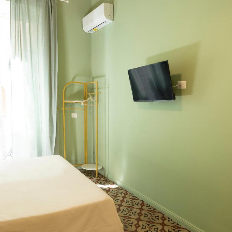 B&B Santa Filomena - parcheggio convenzionato a 50mt e aria condizionata - checkin H24- 2 min pescheria - Deluxe Double Room - 18