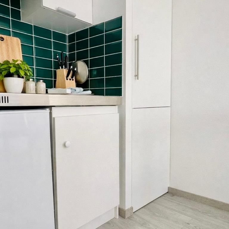 Studio with terrace and parking near the Old Port - Monolocale - 2