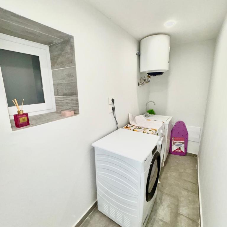Privitera home 2 - One-Bedroom Apartment - 13