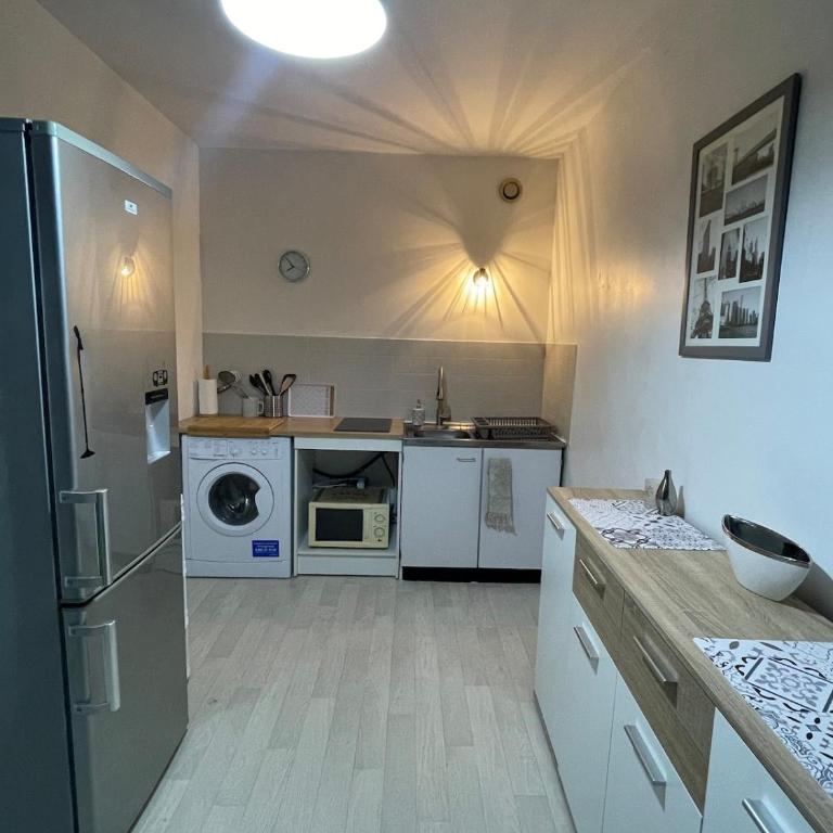 Cozy appartement 41 m2 Saint Etienne lumineux , Balcon et Ascenseur - Apartment mit 1 Schlafzimmer - 5