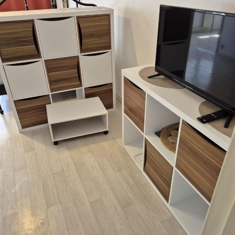 Cozy appartement 41 m2 Saint Etienne lumineux , Balcon et Ascenseur - Apartment mit 1 Schlafzimmer - 6