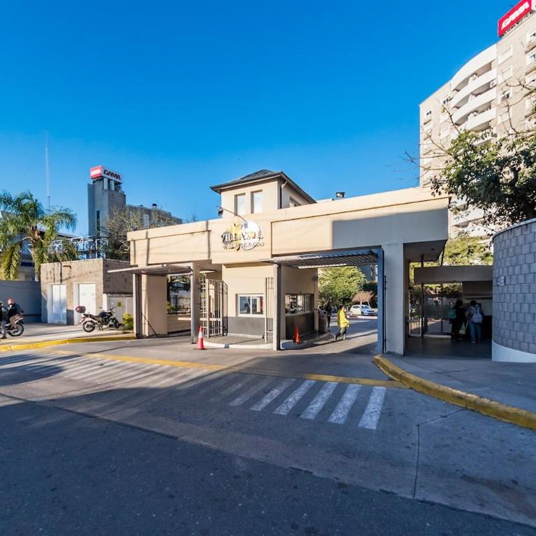 Depto c pileta a mins del Kempes Zona Norte - Apartamento de 1 dormitorio - 24