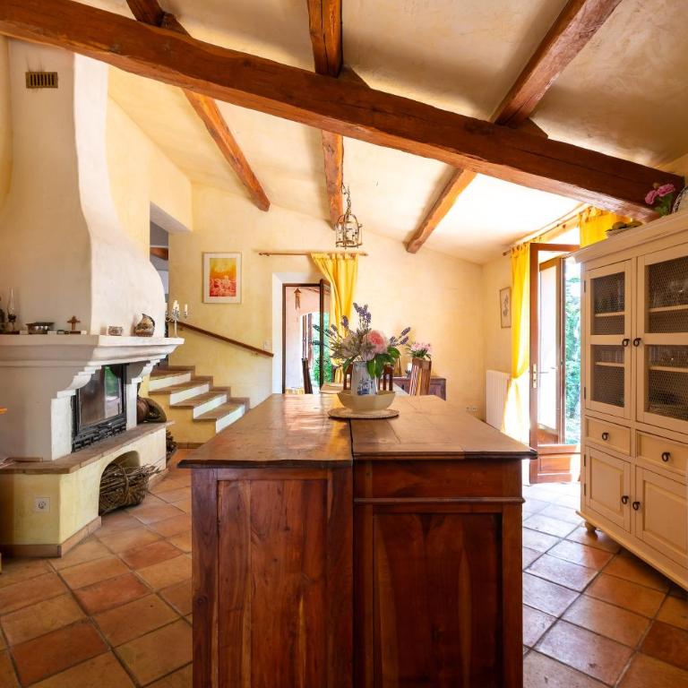 Le Mas du Prignon - Jolie maison avec piscine - Maison de Vacances - 12