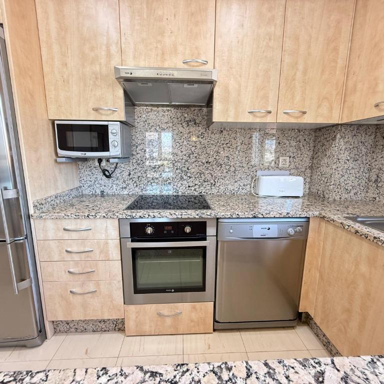 Mediterraneo Real Beach and Pool Cozy Apartment II - Apartamento de 2 dormitorios - 22