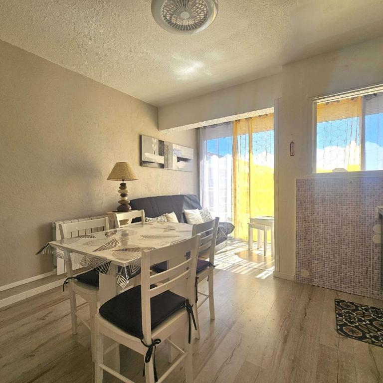 T1 confortable avec WIFI inclus - FR-1-553-309 - Apartment - 4