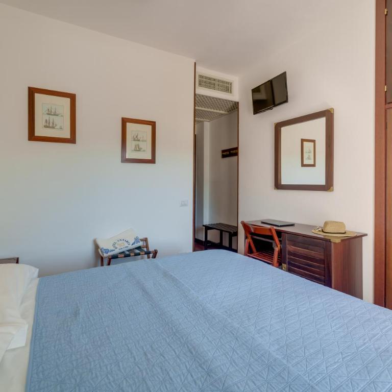 Hotel Antares - Camera Matrimoniale con Vista Mare Laterale - 10
