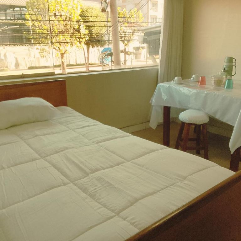 Cusco Main Avenue 2BR Apt - One-Bedroom Apartment - 9