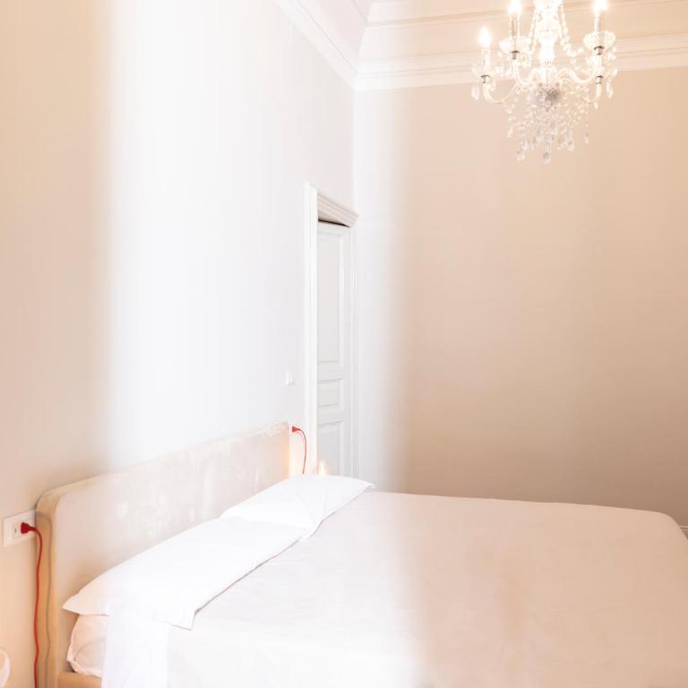 B&B Santa Filomena - parcheggio convenzionato a 50mt e aria condizionata - checkin H24- 2 min pescheria - Deluxe Double Room - 16