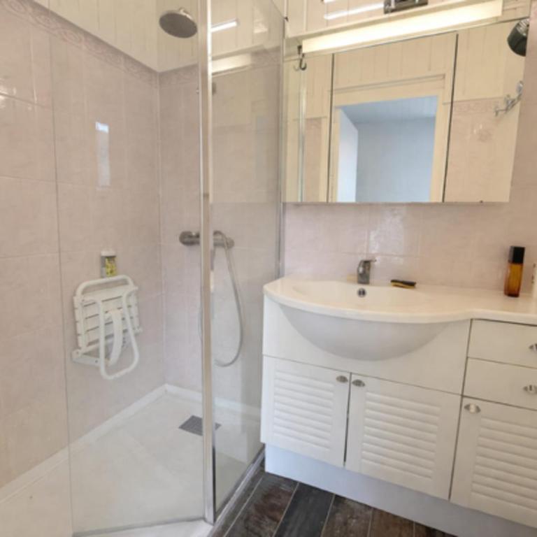 Charming home near beaches & center - Casa Vacanze - 9