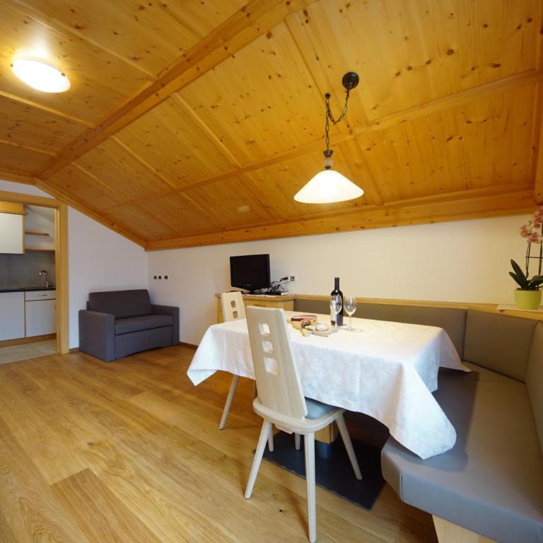 Agriturismo Grones - Appartamento Superior con 1 Camera da Letto e Balcone - 2