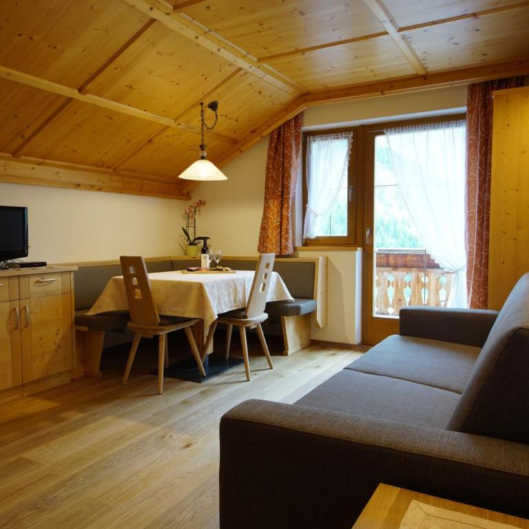 Agriturismo Grones - Appartamento Superior con 1 Camera da Letto e Balcone - 11
