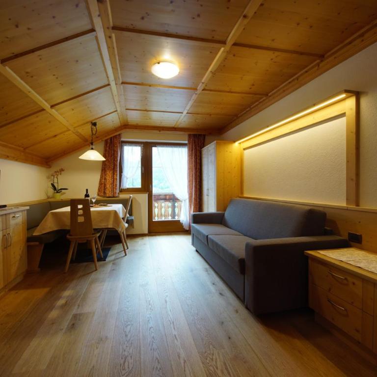 Agriturismo Grones - Appartamento Superior con 1 Camera da Letto e Balcone - 8