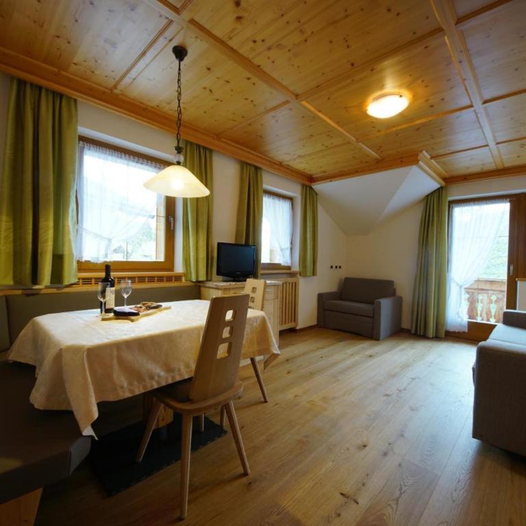 Agriturismo Grones - Appartamento Superior con 1 Camera da Letto e Balcone - 1
