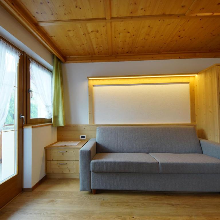 Agriturismo Grones - Appartamento Superior con 1 Camera da Letto e Balcone - 3