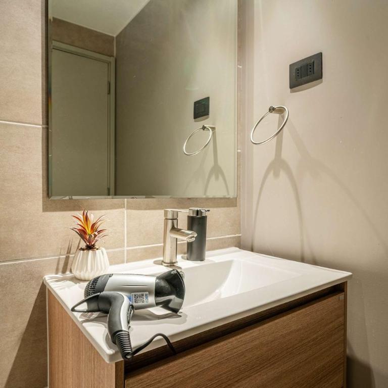 HOM I 1D1B, WiFi, AA Inverter, Lavandería, Metro - Apartment - 35