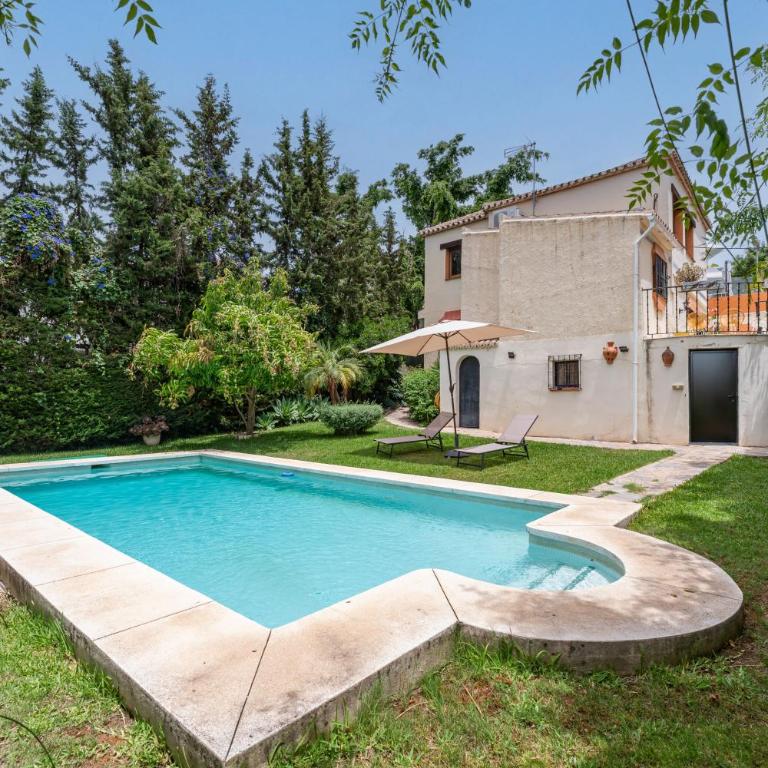 Villa Pool & Garden - Private Swimming Pool - Villa con piscina privada - 2