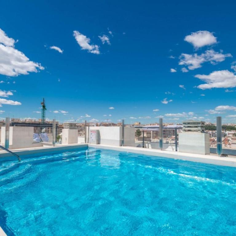 Rooftop Pool and Beach Modern Apartment with Garage - Torrevieja - Apartment mit 2 Schlafzimmern - 19