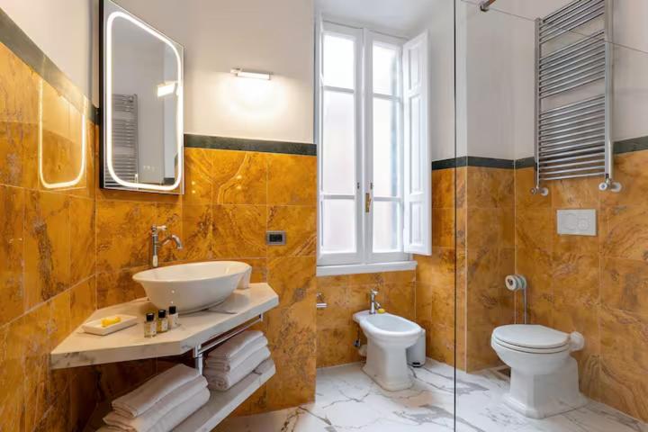Elegant apartment in Parioli with 4 bedrooms and 3 bathrooms - Villa - 4