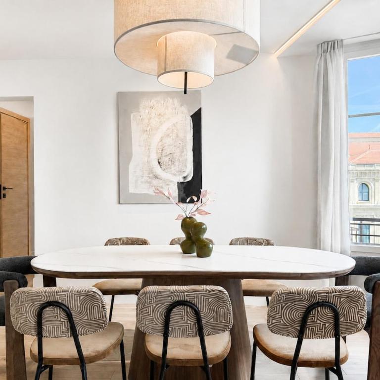 8A- Apartment Facing Port And Town Hall - Appartement 3 Chambres - 3