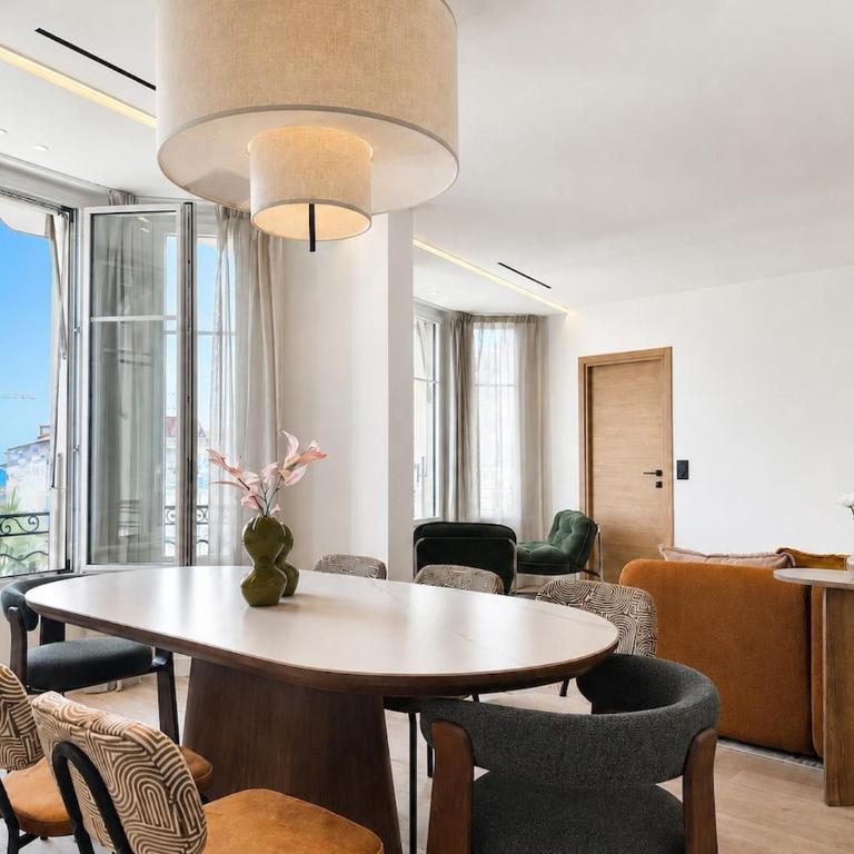 8A- Apartment Facing Port And Town Hall - Appartement 3 Chambres - 23