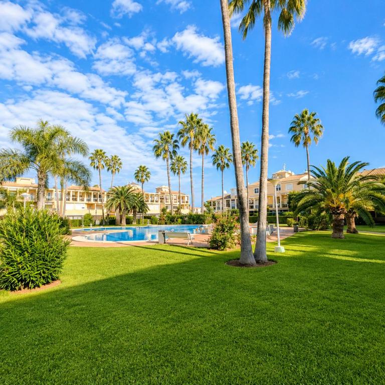 La Rosaleda by Edeal Homes - Two-Bedroom Apartment - 40