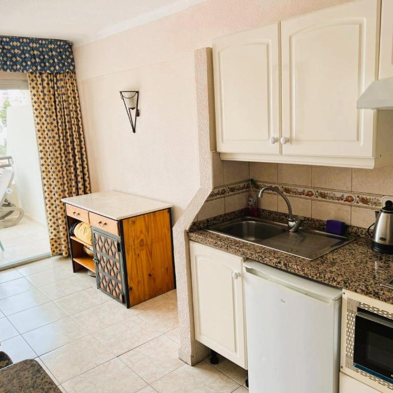 Wonderland studio at the beach - One-Bedroom Apartment - 4
