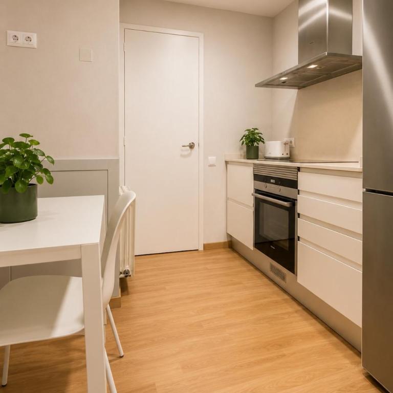 Piso Familiar Zona Alta - Apartamento de 1 dormitorio - 4