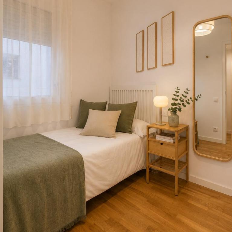 Piso Familiar Zona Alta - Apartamento de 1 dormitorio - 24