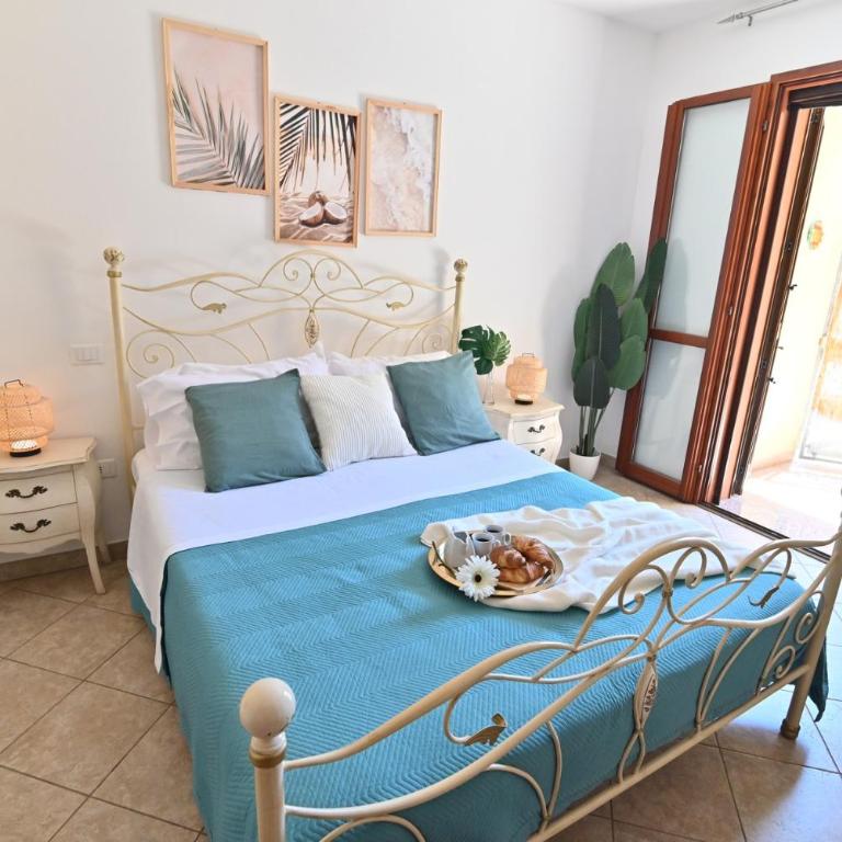 IzzHome Sa Domo d'Amare - Appartamento con 2 Camere da Letto - 1