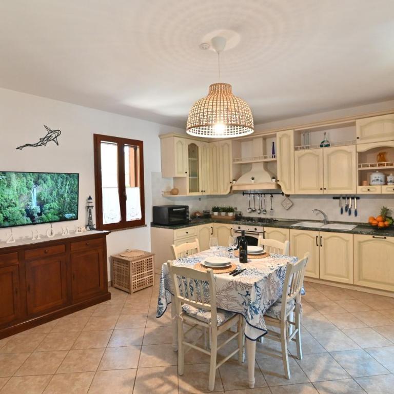 IzzHome Sa Domo d'Amare - Appartamento con 2 Camere da Letto - 6