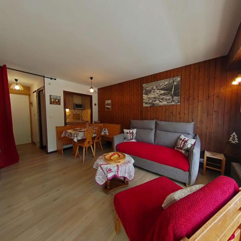 Studio 4 pers, centre village, proche commerces et pistes, TV incluse - FR-1-241-29 - Apartment (4 Erwachsene) - 4