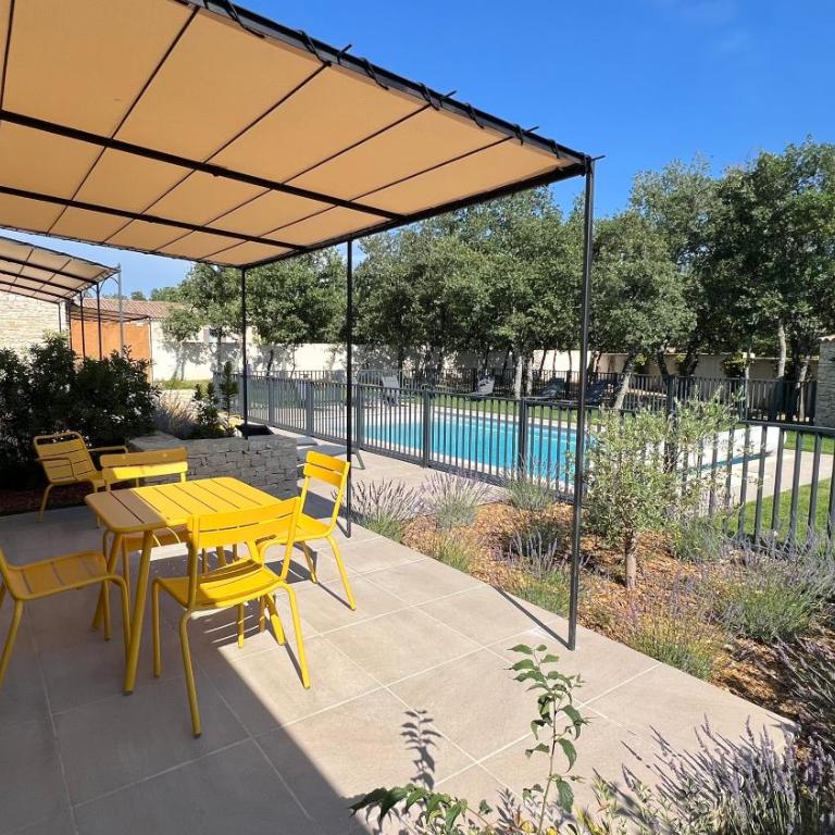 Les Mazets de Provence - Familienzimmer mit Gartenblick - 1