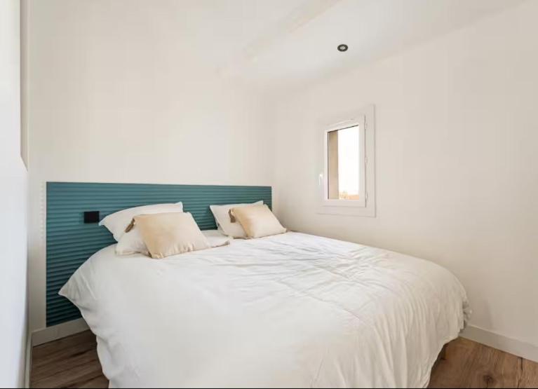 Sur les toits de Meserrer - One-Bedroom Apartment - 9