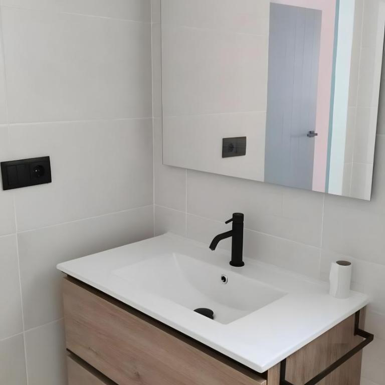 Apartamentos Las Flores - Apartamento con ducha - 5