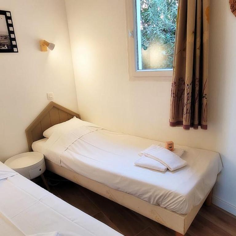 Bright apartment with garden and sea view - Apartment - 12