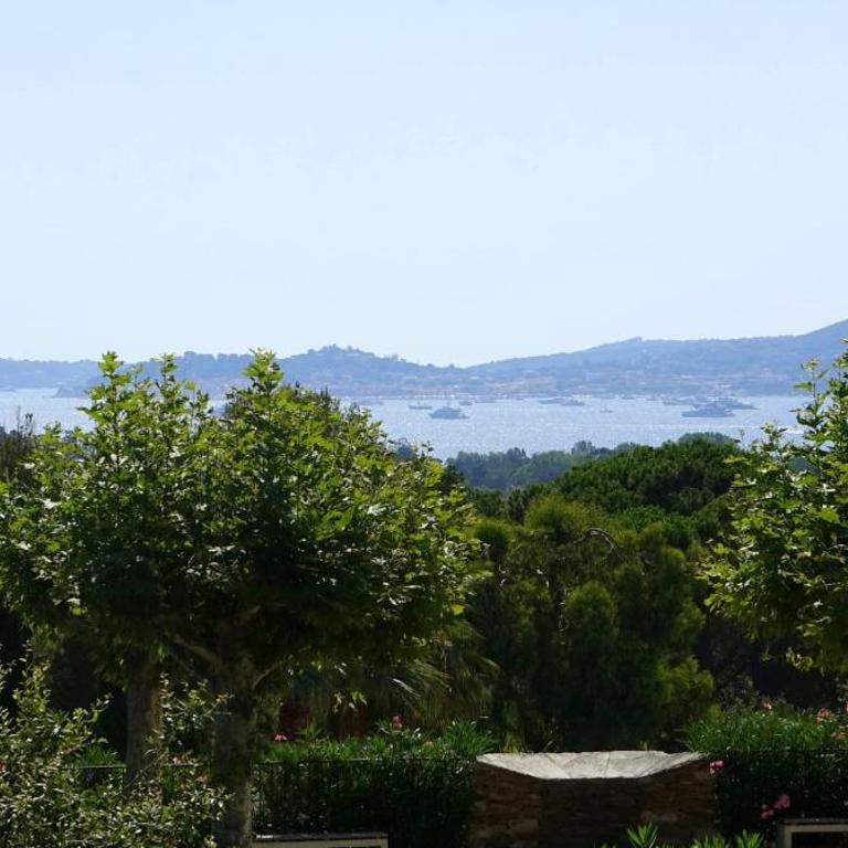Bright apartment with garden and sea view - Apartment - 14