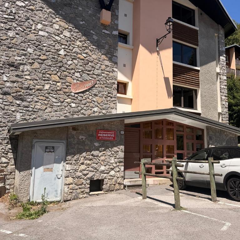Studio chaleureux au coeur des Carroz - Appartement 1 Chambre - 18