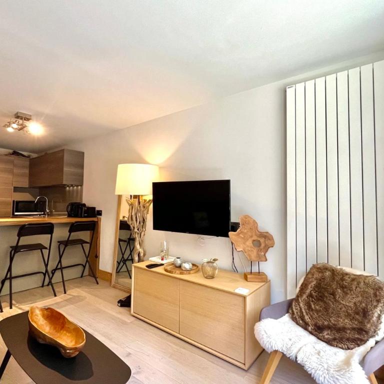Parenthèse Rochebrune - Apartment - 2
