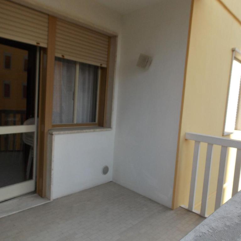 Spacious apartment with side sea view - Appartamento - 9