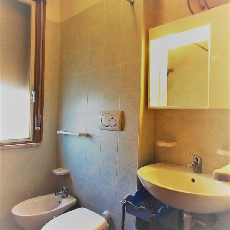 Spacious apartment with side sea view - Appartamento - 11
