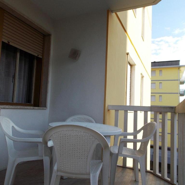 Spacious apartment with side sea view - Appartamento - 17