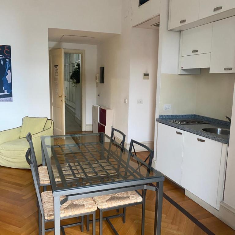 Residence gli Angioini srl - Appartamento Familiare con 2 Camere da Letto - 2